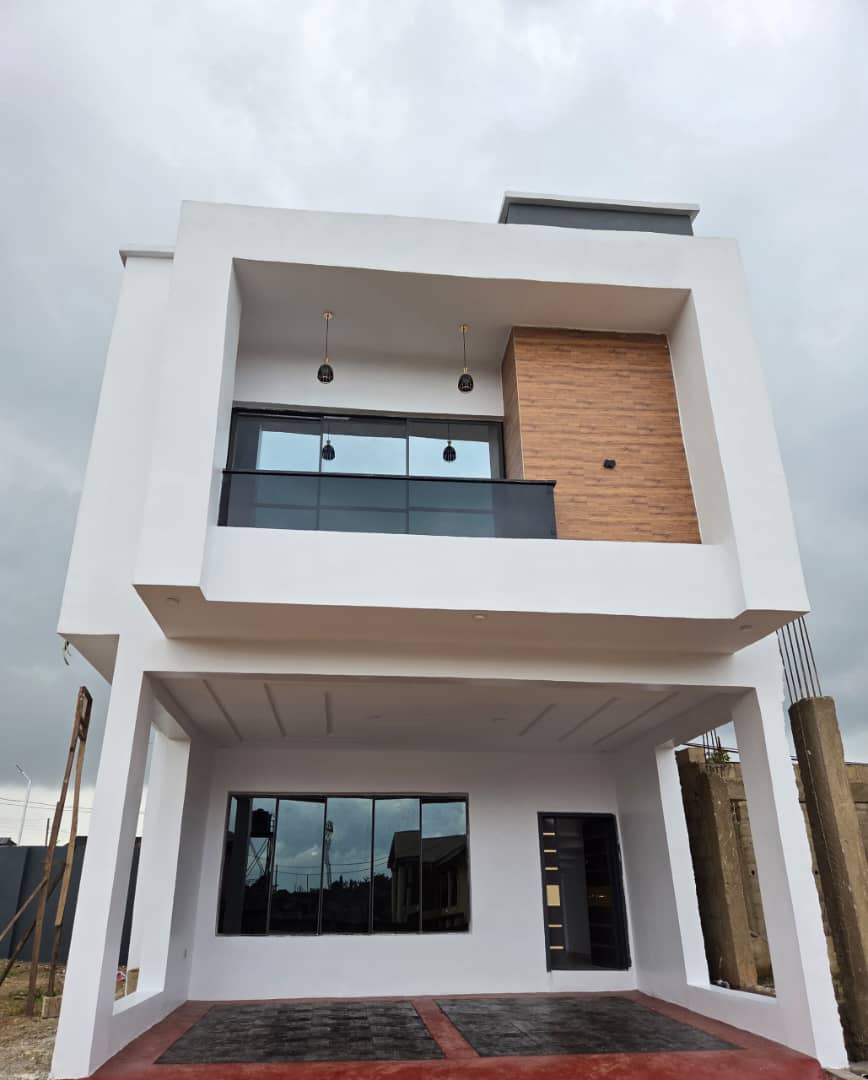 3 Bedroom Duplex + BQ (Terrace)