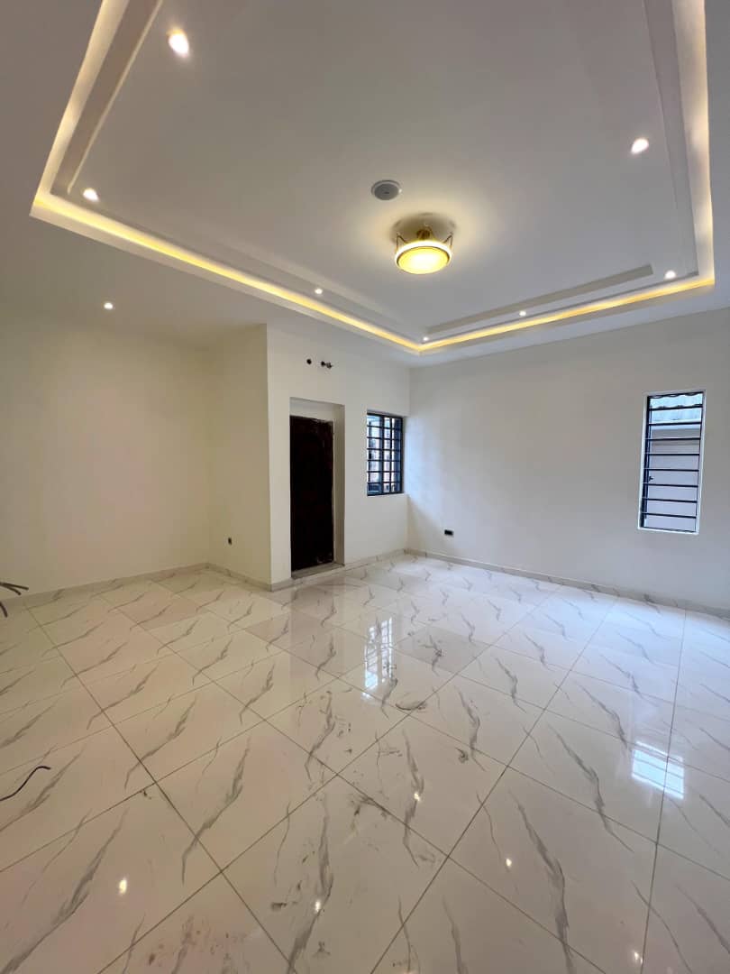 4 Bedroom Semi Detached With A BQ - Image 5