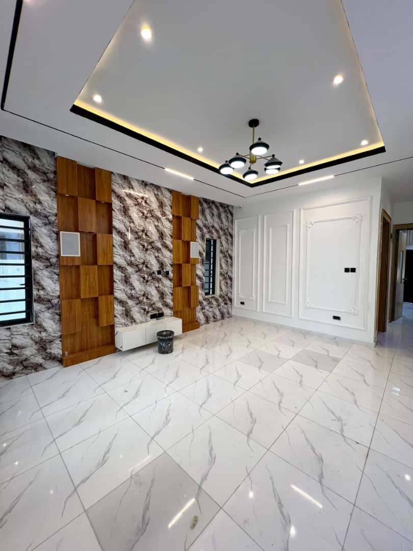 4 Bedroom Semi Detached With A BQ - Image 6