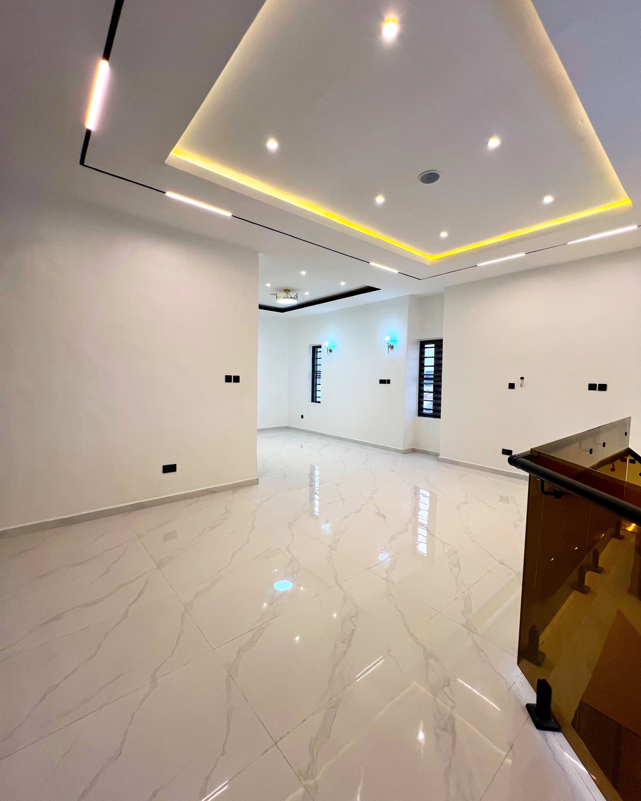 Luxury 6-Bedroom Fully Detached Duplex - Image 7