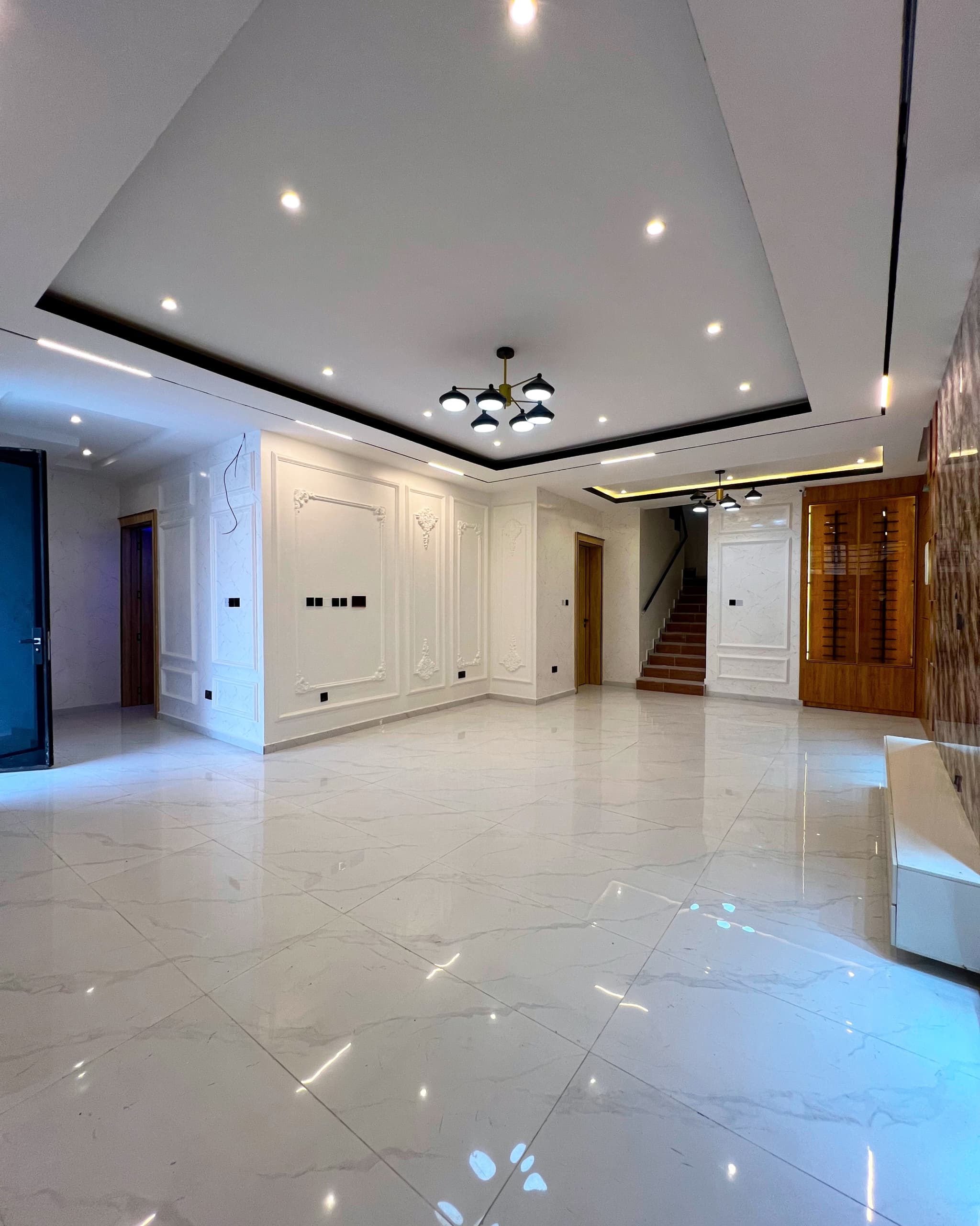 Luxury 6-Bedroom Fully Detached Duplex - Image 13