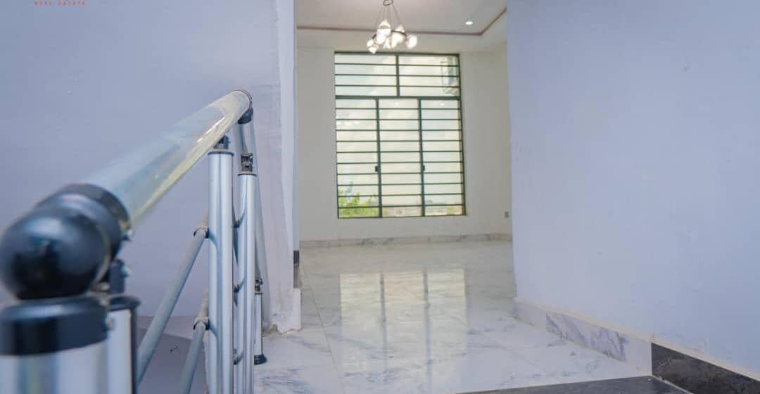 5 Bedrooms Semi Detached Duplex. - Image 3